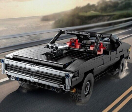 Конструктор MOULD KING 13081 - Muscle Car Доминика Торетто