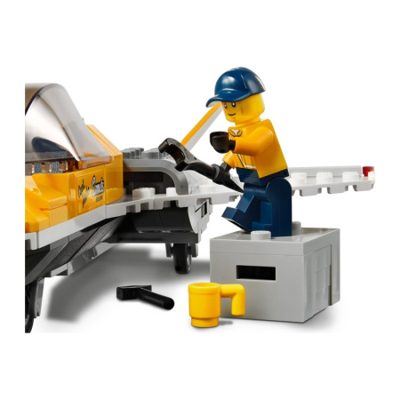 Конструктор Lego 60289 Транспортировка самолета на авиашоу