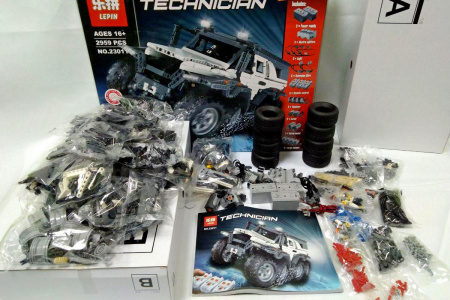 Конструктор Lepin 23011 Авторос Шаман 8х8