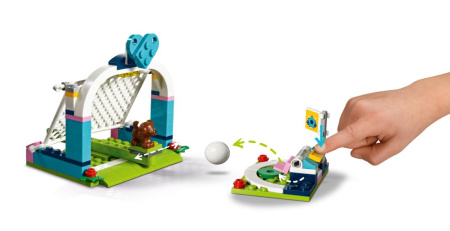 Конструктор Lepin 01055 Футбольная тренировка Стефани