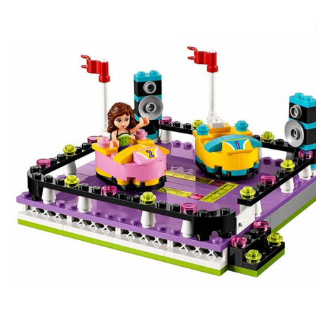 Конструктор Lepin 01009 Парк развлечений: аттракцион Автодром