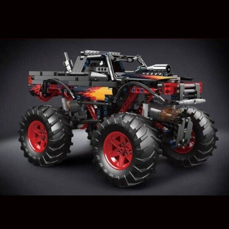 Конструктор Mould King 18008 - Монстр-трак Пламя на пульте