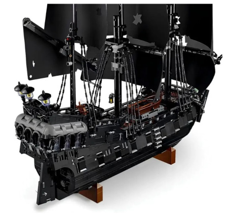 Конструктор 56003 Пиратский корабль капитана Джека Воробья