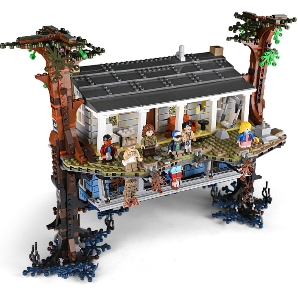 Конструктор j168 Очень странные дела