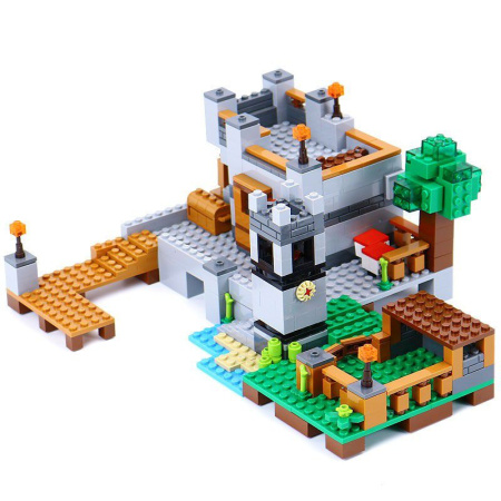 Конструктор Lepin 18013 Береговая цитадель