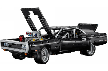 Конструктор 19018 "Dodge Charger Доминика Торетто"