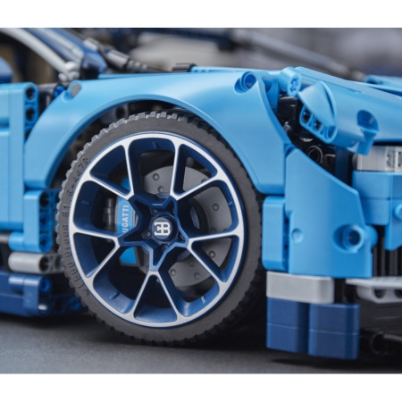 LEGO 42083 Bugatti Chiron