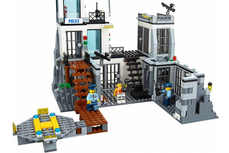 Конструктор Lion King 180026 Остров-тюрьма